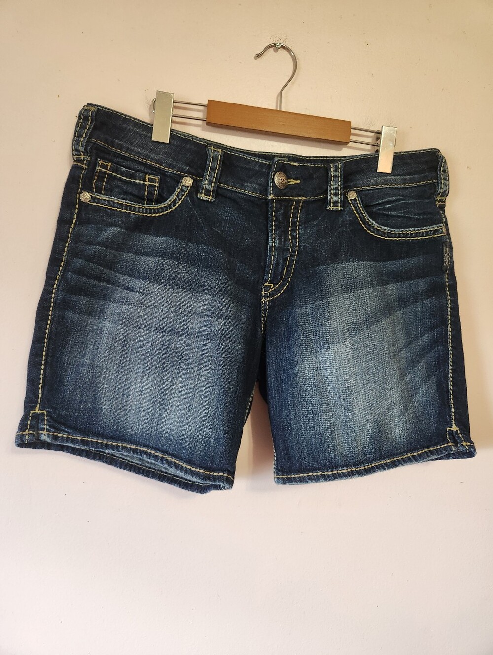 Silver Jeans Suki Denim Shorts Size 34 Dark Wash Thick Stitch Y2K Western BOHO